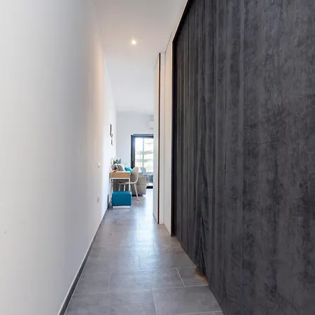 Always Traveling Near The Center - Happy * Olbia