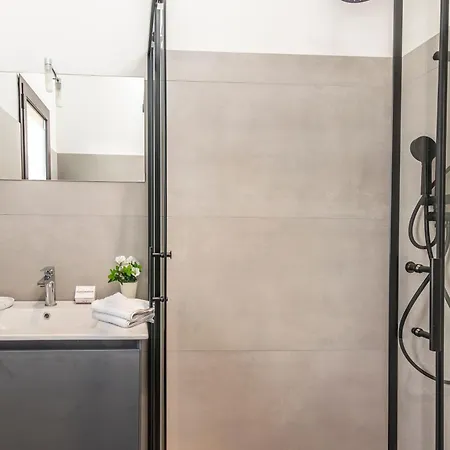 Always Traveling Near The Center - Happy Apartamento