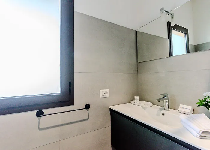 Always Traveling Near The Center - Happy Апартаменты *